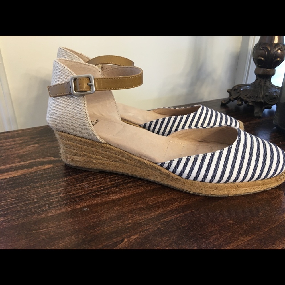 White Mountain | Brand New Nautical Wedges